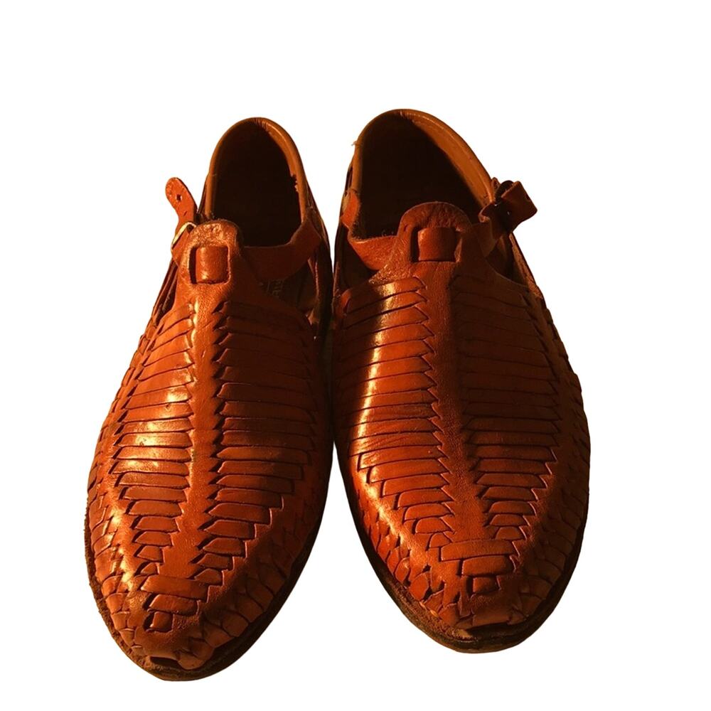 NWOT. Artesania  Handmade Leather sandals. 8